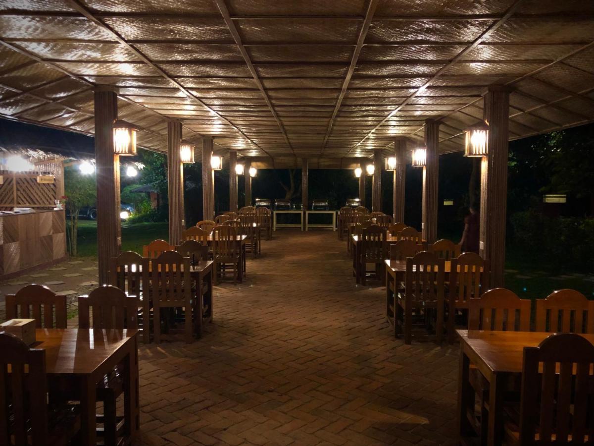 Hill Garden Hotel Chaungtha Exteriör bild