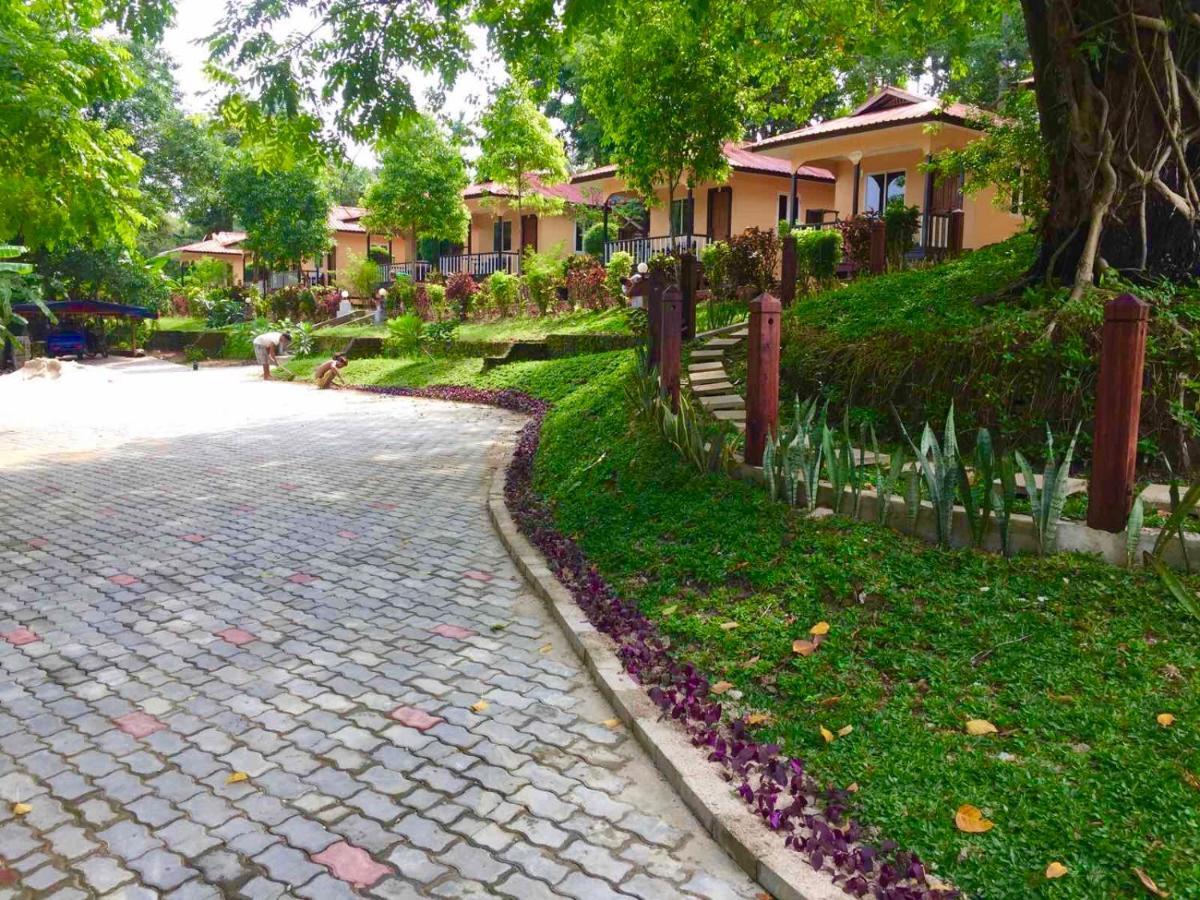Hill Garden Hotel Chaungtha Exteriör bild