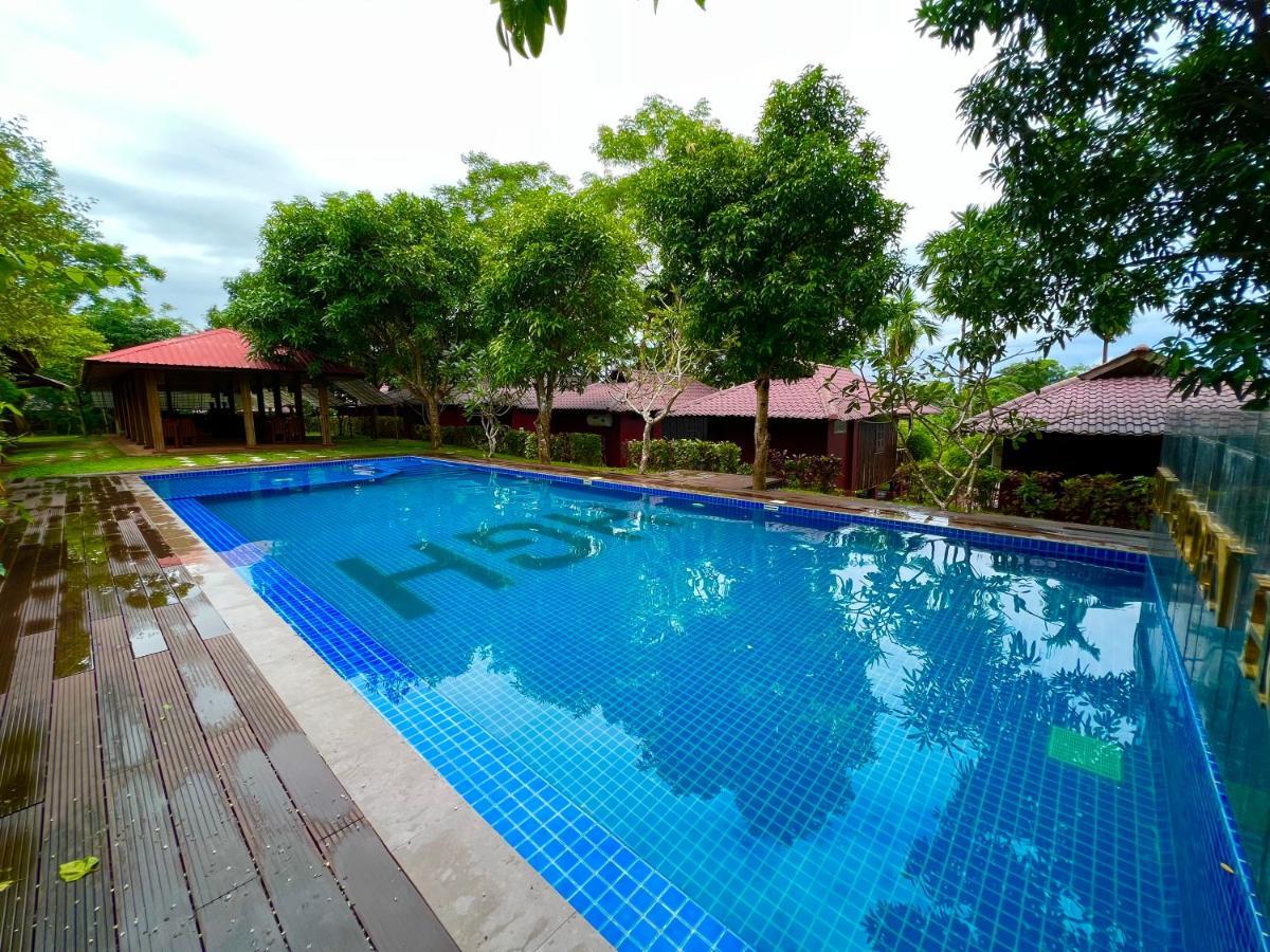 Hill Garden Hotel Chaungtha Exteriör bild