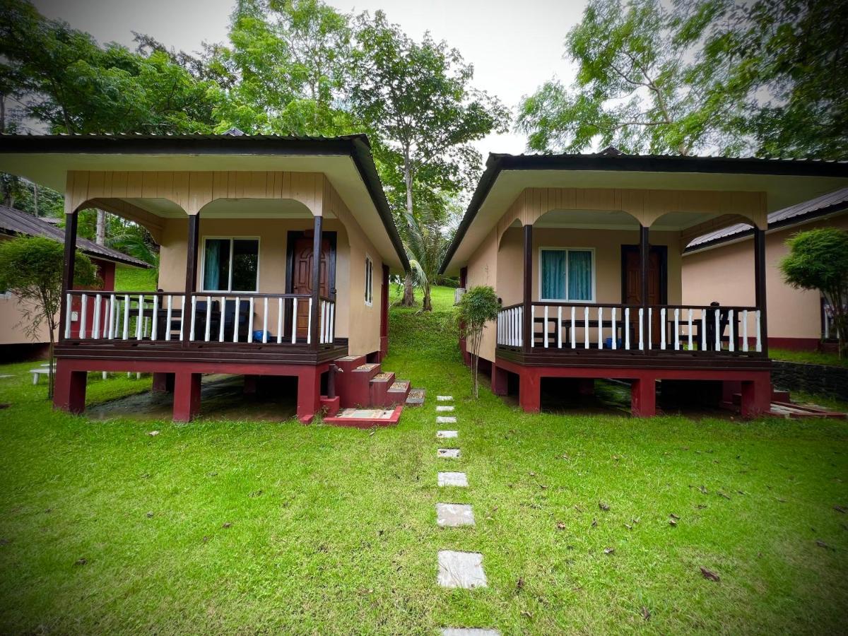 Hill Garden Hotel Chaungtha Exteriör bild